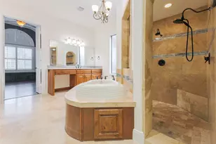 2818 Twin Fountains Dr, Houston, TX 77068 - Photo 21