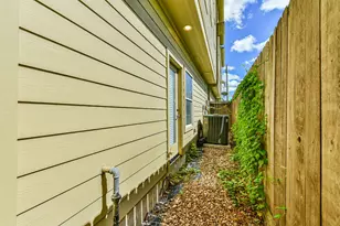 1117 St Agnes St, Houston, TX 77030 - Photo 29