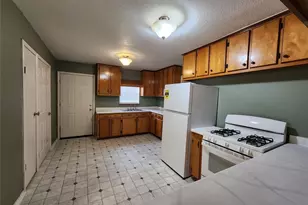 36 18th Ave N, Texas City, TX 77590 - Photo 11