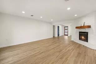 5814 Braesheather Dr, Houston, TX 77096 - Photo 17