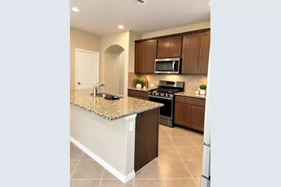 2027 Brookmont Drive, Conroe, TX 77301 - Photo 5