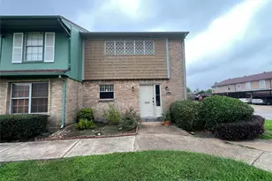 1021 Willow Oaks Cir, Pasadena, TX 77506 - Photo 1