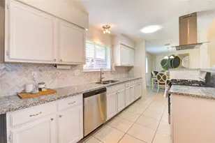 7918 Tamayo Dr, Houston, TX 77083 - Photo 25