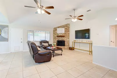 7918 Tamayo Drive, Houston, TX 77083 - Photo 11