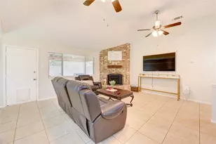 7918 Tamayo Dr, Houston, TX 77083 - Photo 15