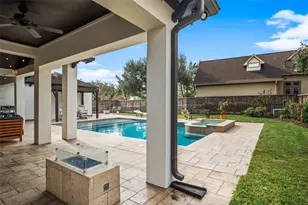 1702 Hunters Trail, Friendswood, TX 77546 - Photo 41