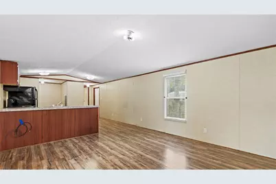 91 Maple Lane, Houston, TX 77371 - Photo 3