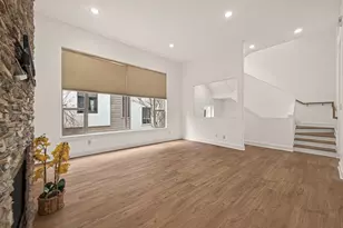 724 Ruthven St, Houston, TX 77019 - Photo 9