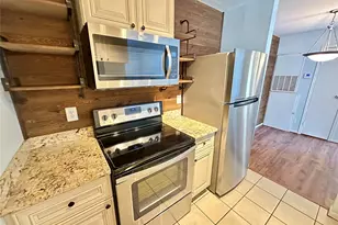 3506 Cove View Blvd, Galveston, TX 77554 - Photo 3