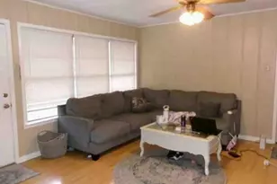 1903 S 13th St, Temple, TX 76504 - Photo 5