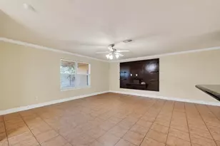 5810 Post Oak Manor Dr, Houston, TX 77085 - Photo 15