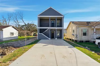 9722 Tuffly St, Houston, TX 77029 - Photo 1