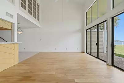 134 April Point Drive S, Conroe, TX 77356 - Photo 5