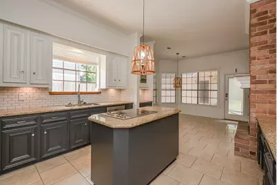 8010 White Marsh Court, Spring, TX 77379 - Photo 9
