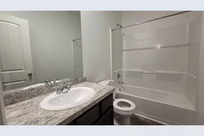 10750 Nathaniel Valley Path, Houston, TX 77016 - Photo 7