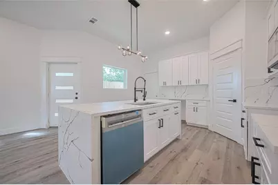 6747 Liverpool Street, Houston, TX 77021 - Photo 23