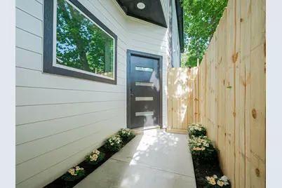 6747 Liverpool Street, Houston, TX 77021 - Photo 3