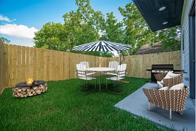 6747 Liverpool Street, Houston, TX 77021 - Photo 11
