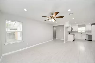 4842 Larkspur Street, Houston, TX 77033 - Photo 13