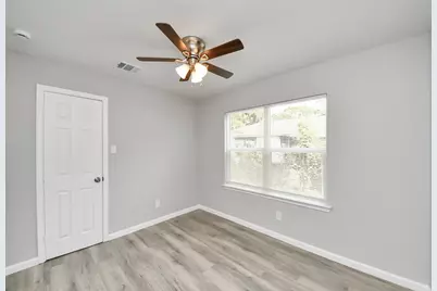 4842 Larkspur Street, Houston, TX 77033 - Photo 29