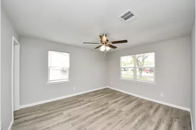 4842 Larkspur Street, Houston, TX 77033 - Photo 21