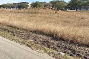 000 Easthaven Blvd, Houston, TX 77075 - Photo 1