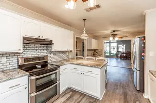 7684 Boardwalk, Lumberton, TX 77657 - Photo 11