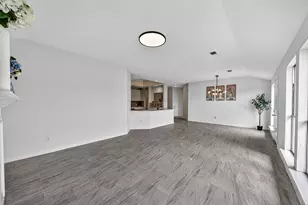 16119 Mission Glen Dr, Houston, TX 77083 - Photo 11