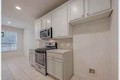 22 Stone Arrow Place, The Woodlands, TX 77382 - Photo 11