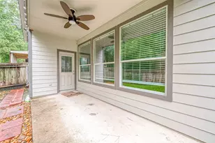 22 Stone Arrow Pl, The Woodlands, TX 77382 - Photo 37