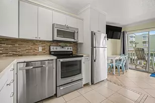 6300 Seawall Blvd, Galveston, TX 77551 - Photo 11