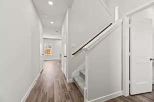 10710 Blocker Ct, Bryan, TX 77801 - Photo 3