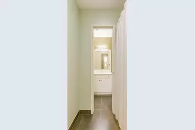 12973 Trail Hollow Dr Unit A, Houston, TX 77079 - Photo 17