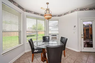 8102 Ashley Circle Drive S, Houston, TX 77071 - Photo 17