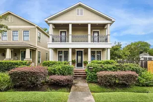 1023 Nicholson St, Houston, TX 77008 - Photo 1