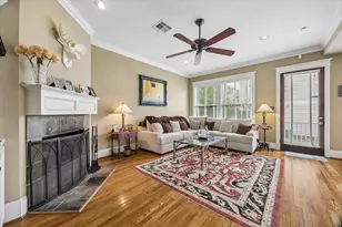 1023 Nicholson St, Houston, TX 77008 - Photo 9