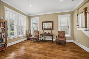 1023 Nicholson St, Houston, TX 77008 - Photo 7