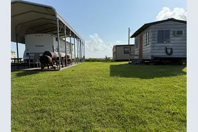 283 County Road 299, Sargent, TX 77414 - Photo 9