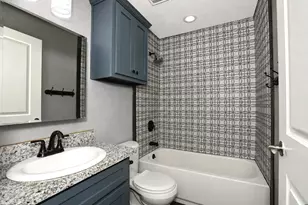 207 Jasmine St, Lake Jackson, TX 77566 - Photo 9