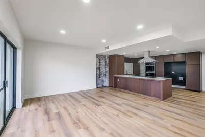 2929 Buffalo Speedway #A204, Houston, TX 77098 - Photo 9