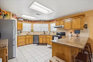 13012 Kathy Ln, Cypress, TX 77429 - Photo 7