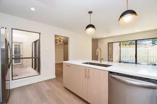 426 E Fair Harbor Ln, Houston, TX 77079 - Photo 13