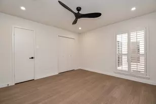 426 E Fair Harbor Ln, Houston, TX 77079 - Photo 21