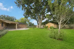 1218 S Booth Ln, Alvin, TX 77511 - Photo 25