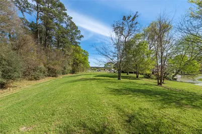 2 Wildwood Lake Drive, Huntsville, TX 77340 - Photo 5