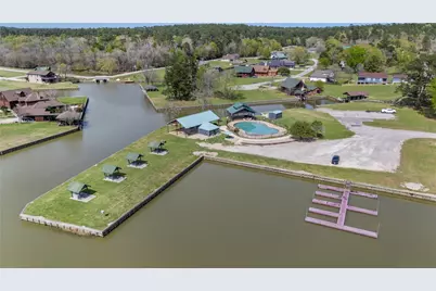 2 Wildwood Lake Drive, Huntsville, TX 77340 - Photo 31