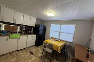 116 Avenue C, Brazoria, TX 77422 - Photo 7