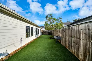 1731 Cheshire Ln, Houston, TX 77018 - Photo 33