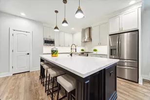 1731 Cheshire Ln, Houston, TX 77018 - Photo 11