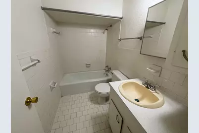 704 Cline, Huntsville, TX 77340 - Photo 11